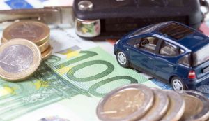 Automobile e risparmio (Depositphotos foto)