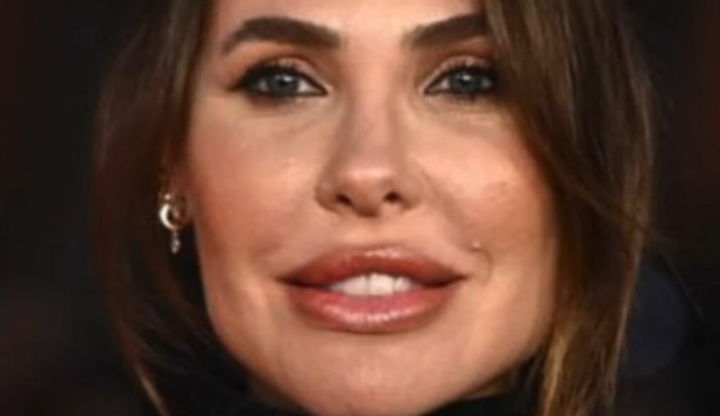 Ilary Blasi (FlashTV - youtube foto) - www.energycue.it