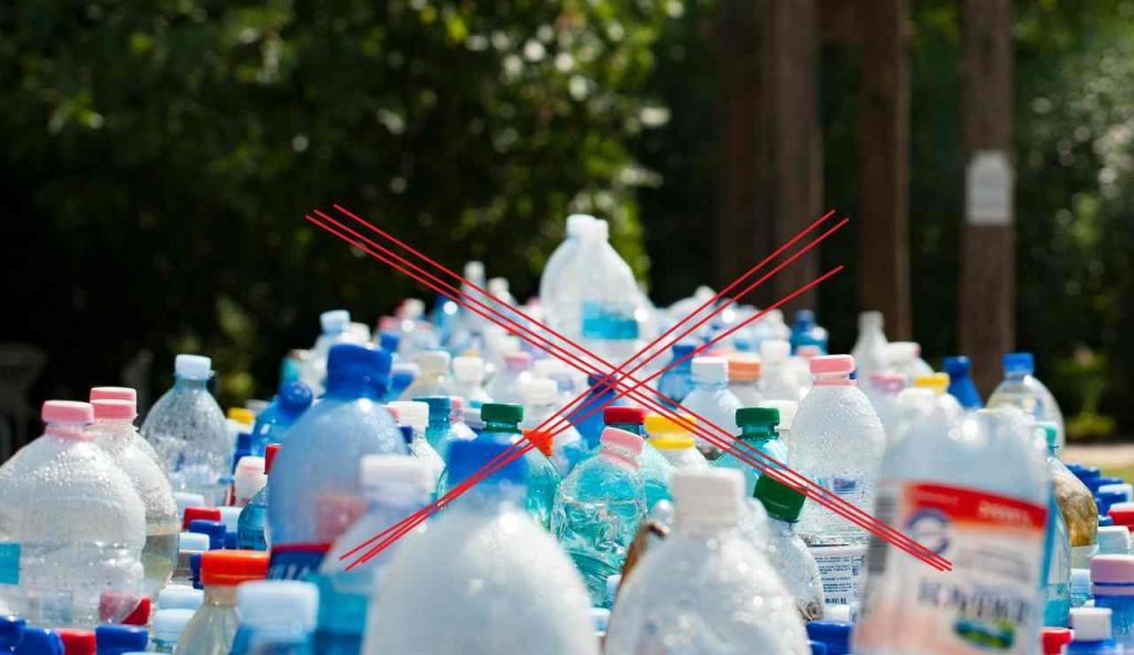Illustrazione di un po' di plastica (Pexels FOTO) - www.energycue.it