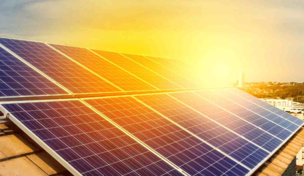 Illustrazione dell'energia solare (Canva FOTO) - energycue.it