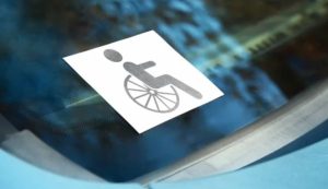 Simbolo per disabili in auto (Depositphotos foto) - www.energycue.it