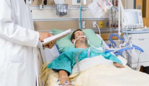 Uomo in ospedale (Depositphotos foto) - www.energycue.it