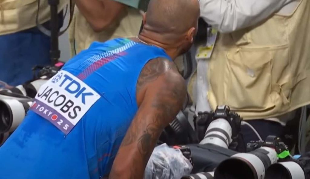 Marcell Jacobs dopo il risultato (Eurosport italia - youtube screenshot) - www.energycue.it