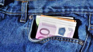 Uomo ricco euro