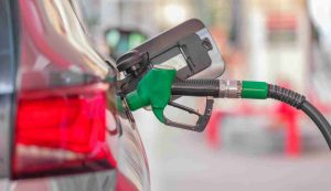 Benzina costo