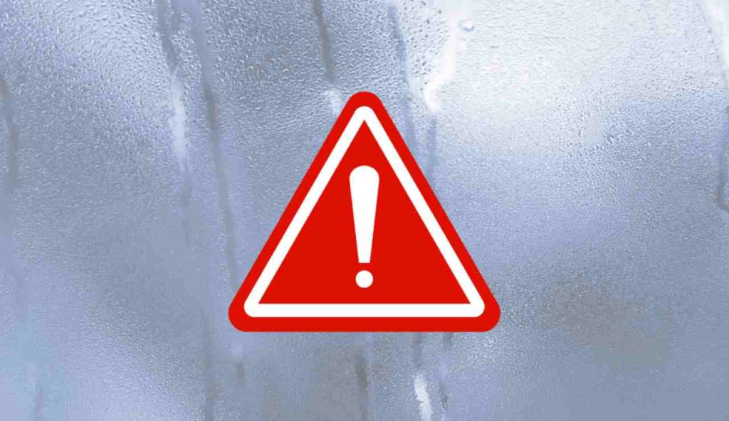 Illustrazione di un finestrino appannato (Canva FOTO) - energycue.it