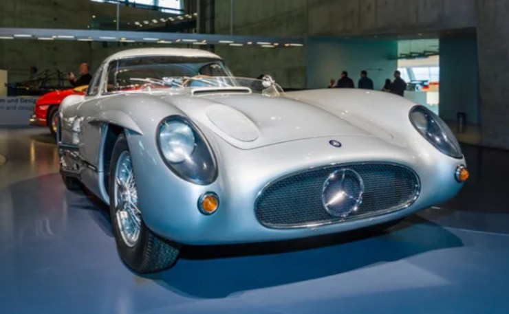 Una Mercedes pazzesca (Depositphotos foto) - www.energycue.it