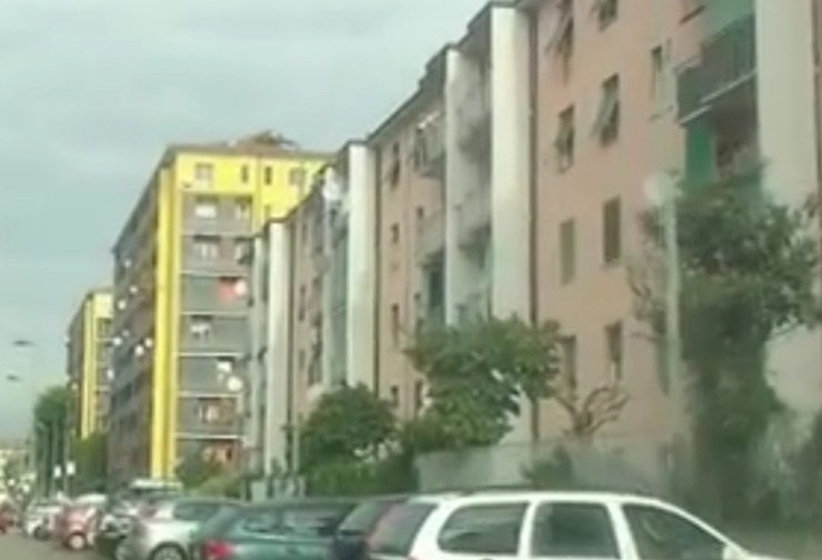 Palazzi di Quarto Oggiaro (Tg La7 - youtube screenshot) - www.energycue.it